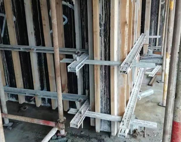 新型剪力墙模板支模加固件组成结构简单施工快