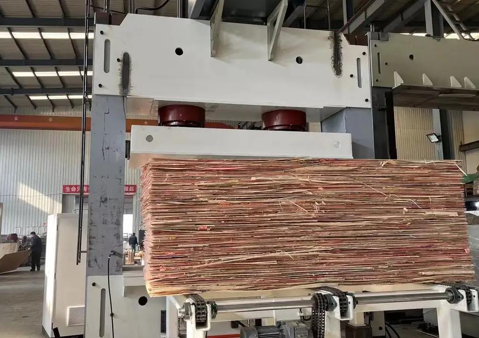 What is the structure of a plywood cold press machine