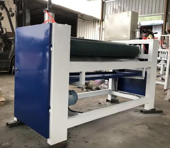 How to adjust the plywood gluing machine to ensure even gluing